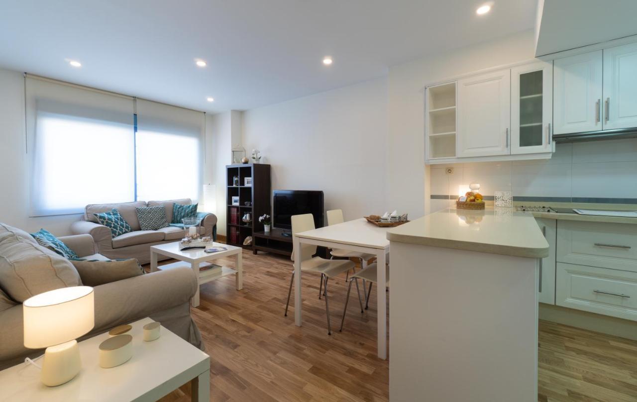 Malaga Centro Maria Zambrano Apartment Luaran gambar