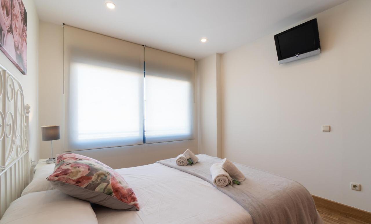 Malaga Centro Maria Zambrano Apartment Luaran gambar