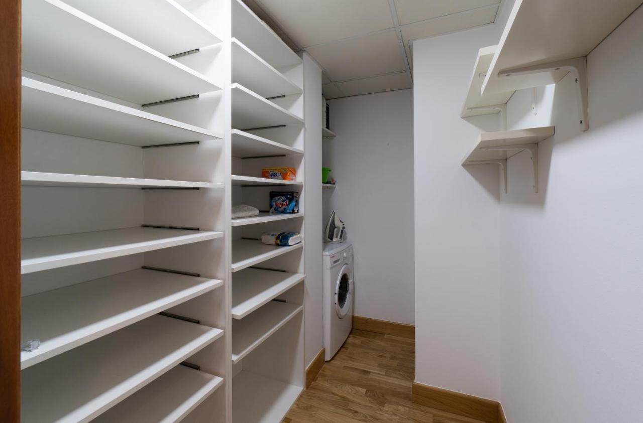 Malaga Centro Maria Zambrano Apartment Luaran gambar
