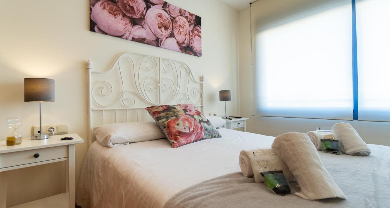Malaga Centro Maria Zambrano Apartment Luaran gambar